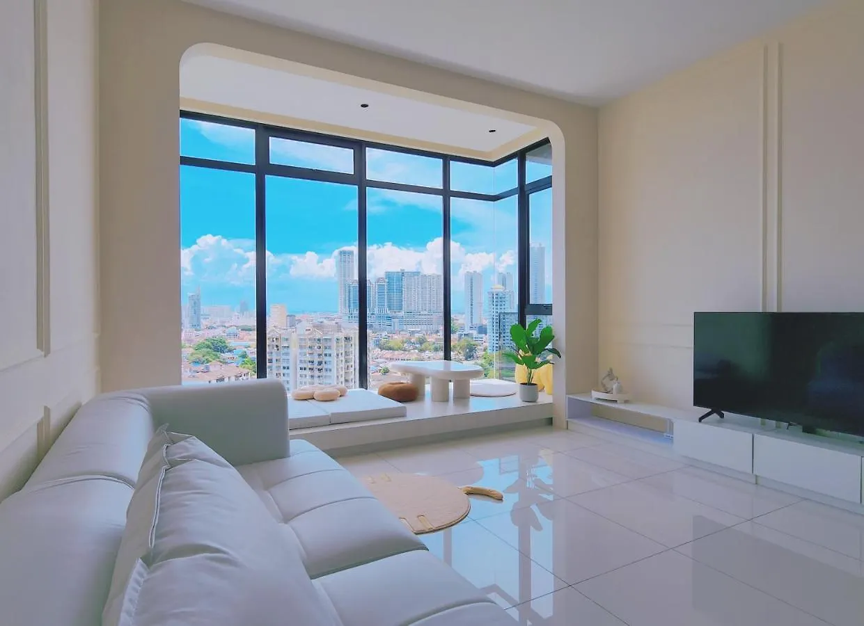 Skypool With Seaview 8Pax Beacon Executive Suites - Georgetown City Centre - 3Km To Komtar