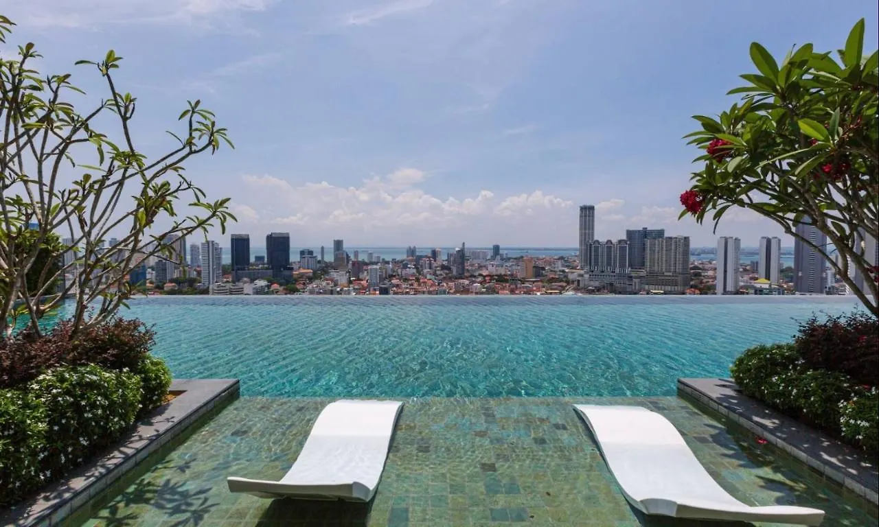 Skypool With Seaview 8Pax Beacon Executive Suites - Georgetown City Centre - 3Km To Komtar Appartamento