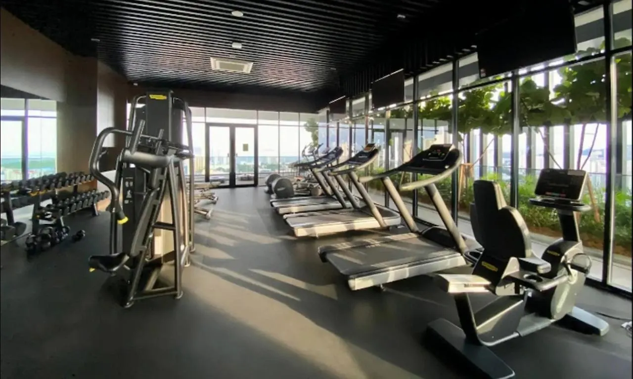 Skypool With Seaview 8Pax Beacon Executive Suites - Georgetown City Centre - 3Km To Komtar Malesia